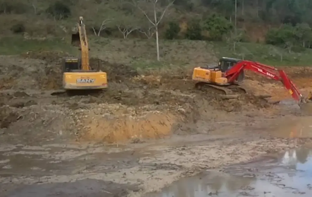 Desassoreamento de Rios e Lagos